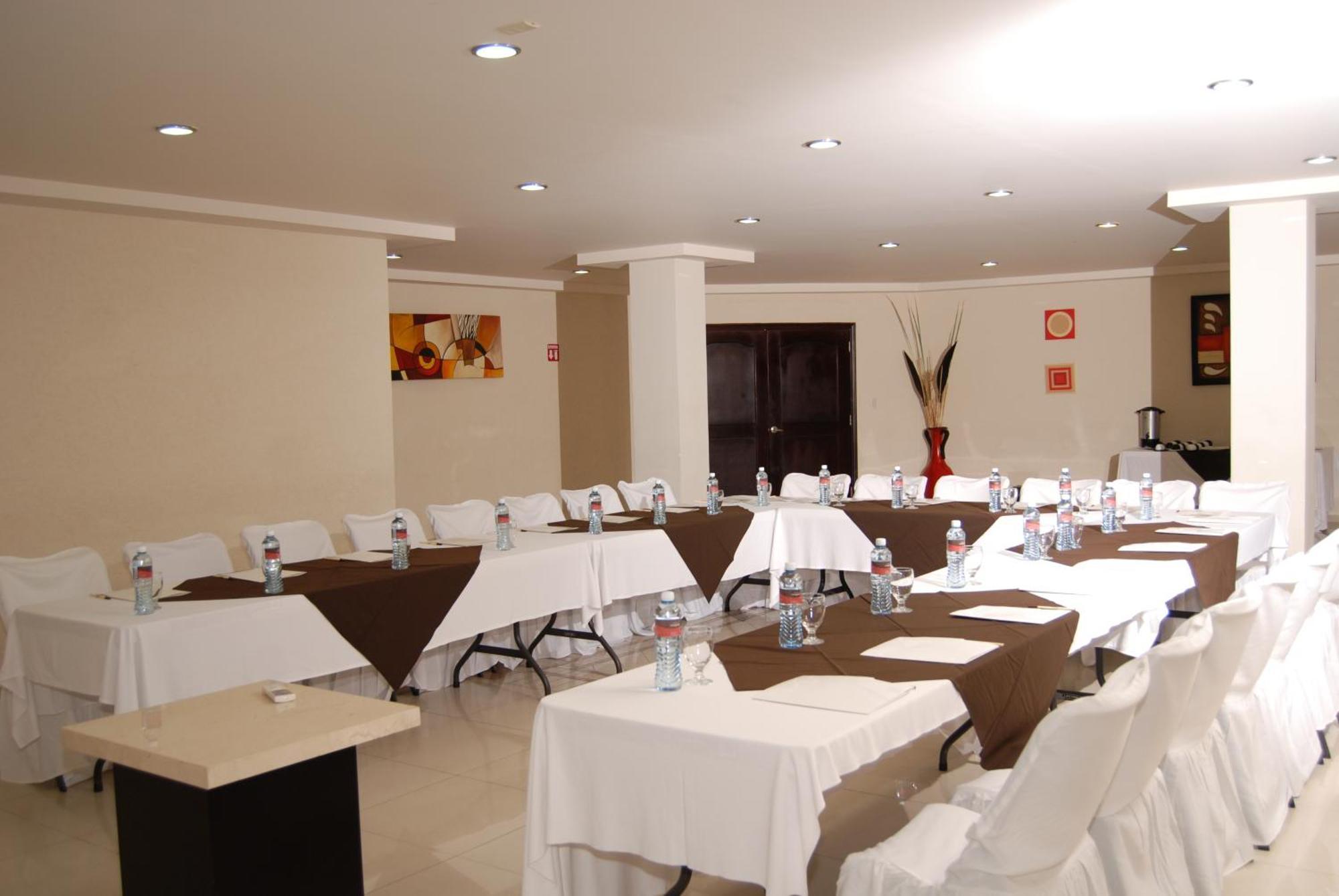Wyndham Garden Aguascalientes Hotel & Casino 외부 사진